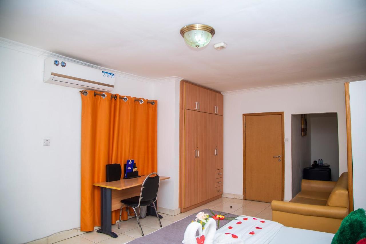 Airside Hotel Accra Exterior photo